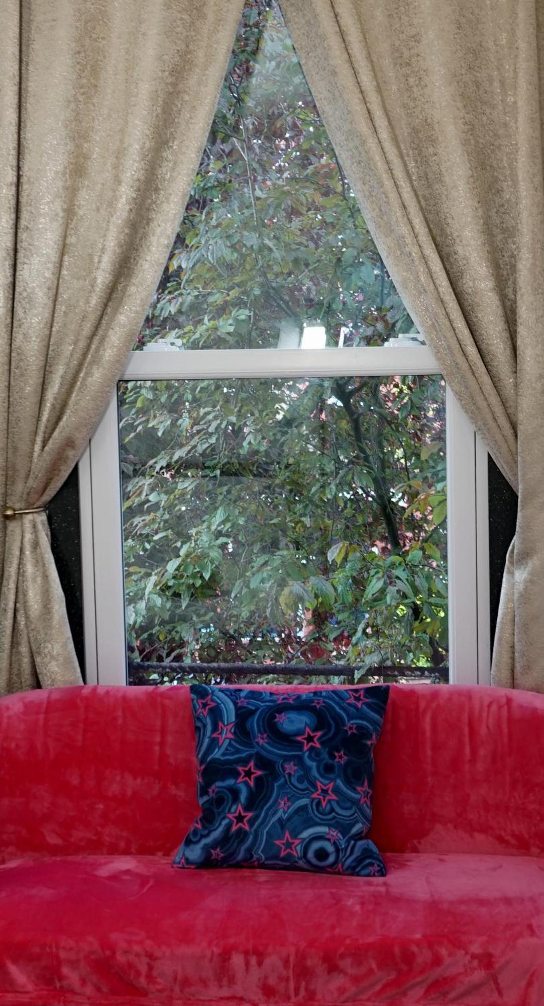 Beautiful London Home Sleeps 6, 2 Minutes To Metro 외부 사진