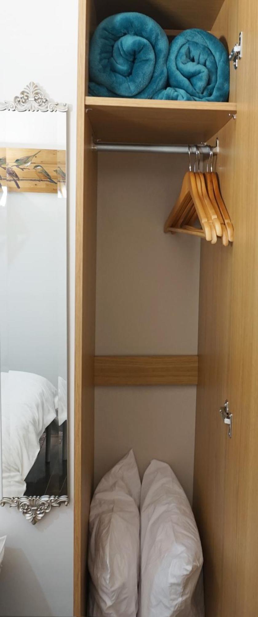 Beautiful London Home Sleeps 6, 2 Minutes To Metro 외부 사진