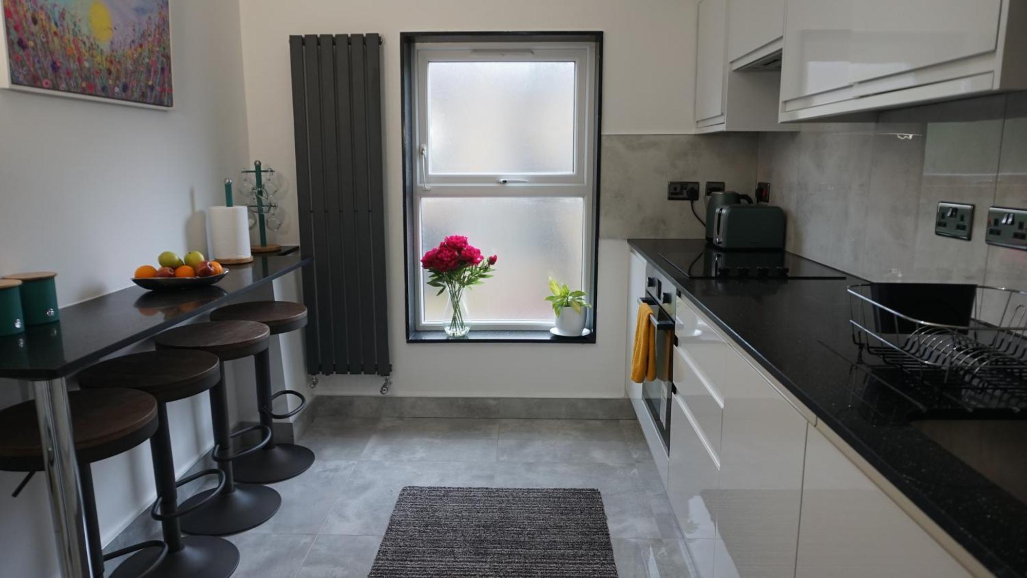 Beautiful London Home Sleeps 6, 2 Minutes To Metro 외부 사진